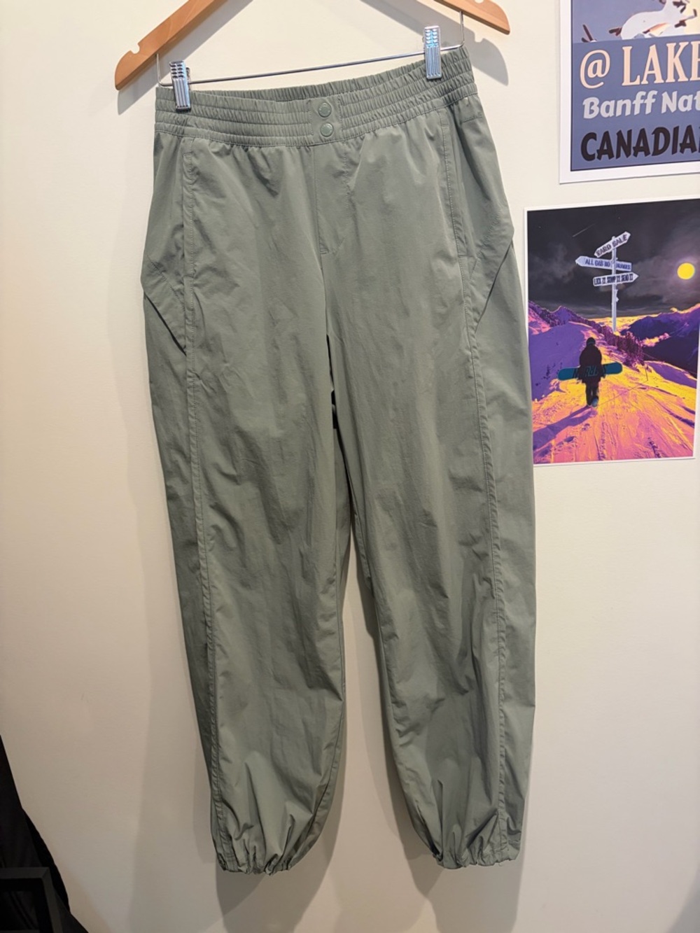 Avalanche Women’s Sage Green Elastic Waist Joggers